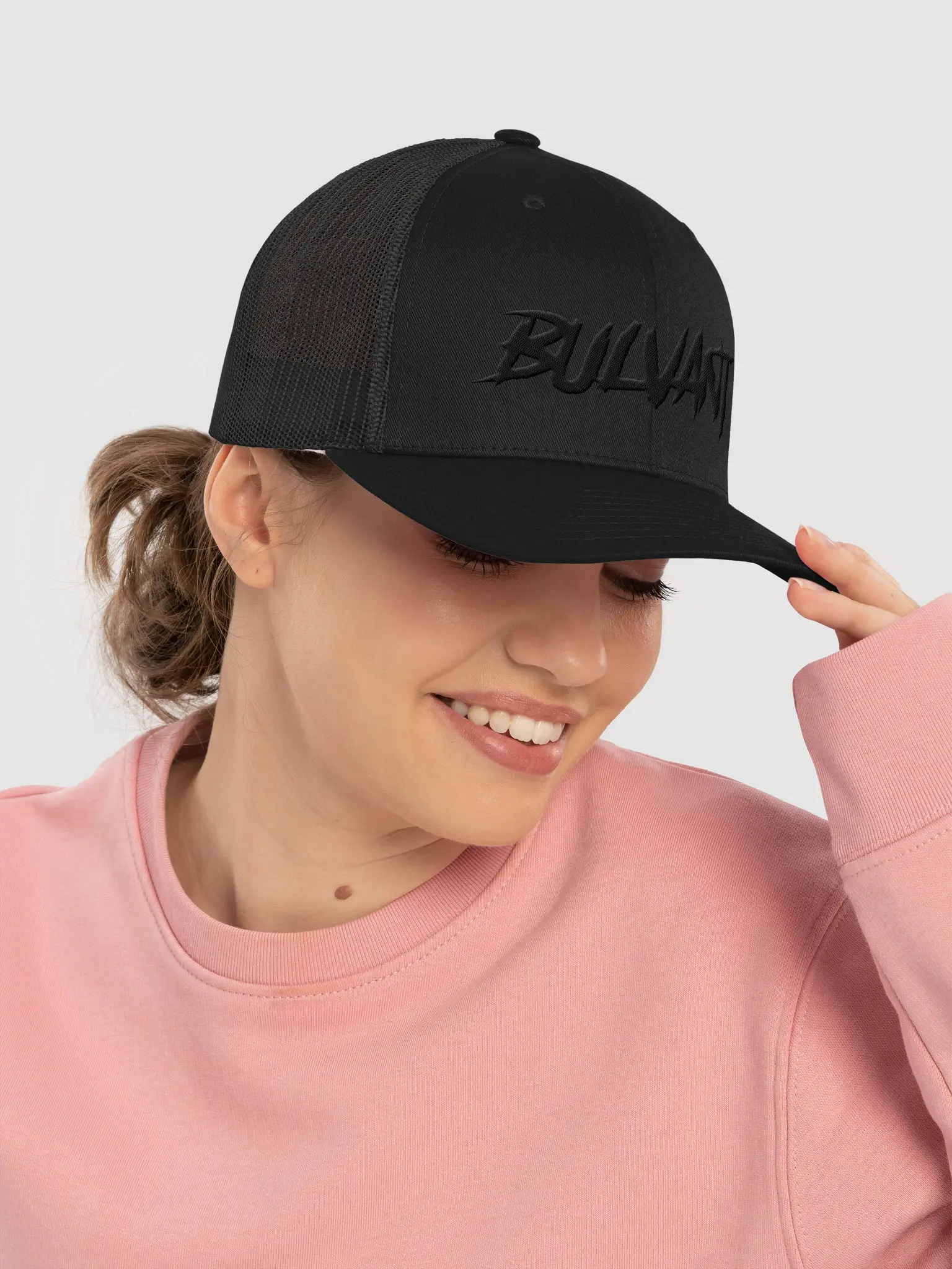 Bulvant Retro Trucker Hat - b7482e82-9884-400f-94f3-1f276da808b7